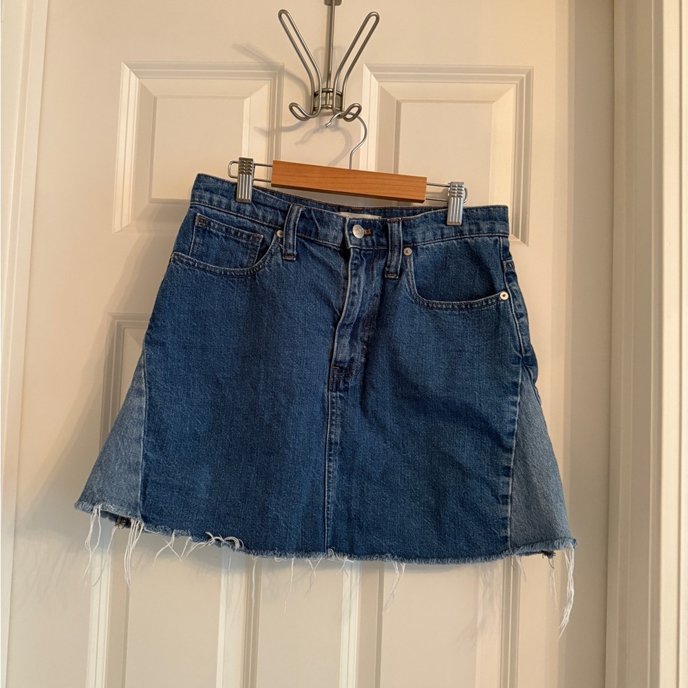 Madewell Two-Toned Denim Skirt| Size: 27